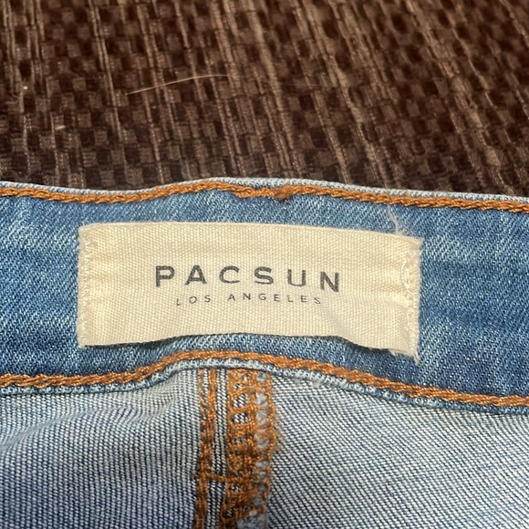 PacSun Stretch Shorts - Picture 2 of 3